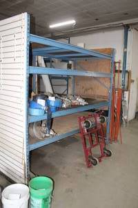 lot 995 image: Racking - Uprights 4x8 (x2), Beams 8 (x8)