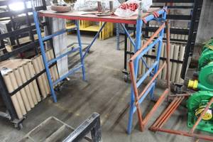 lot 967 image: 4x28x4 Scaffolding, Extra Platforms (x2), Safety Sides (x2)