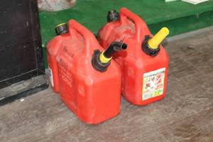 lot 1144 image: Lot of (2) Plastic Gas Cans