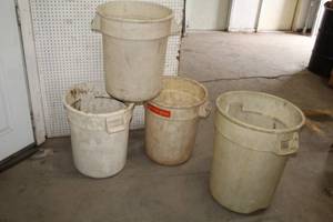 lot 1160 image: Lot of (4) Plastic Garbage Cans