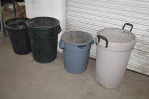 lot 1161 image: Lot of (4) Plastic Garbage Cans