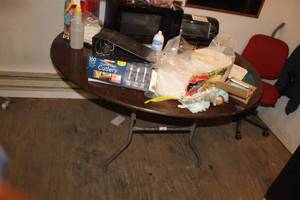 lot 1180 image: Office Break Table