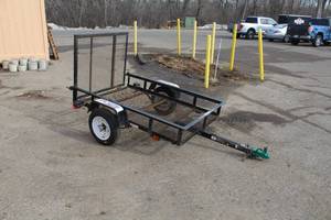 lot 935 image: 75 Single Axle Utility Trailer