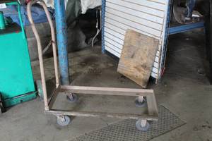 lot 1538 image: Chair Cart 41x19x44-12
