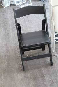 lot 1555 image: Folding Chair 17-12x19x31