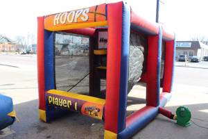 lot 942B image: Hoops 2-Player Game
