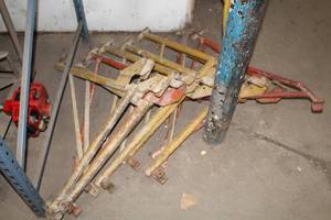 lot 1513 image: Lot of (9) Scaffolding Side Brackets