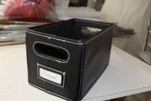 Lot of (9) Centerpiece Totes