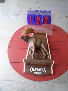 Olympia beer moose wall hanger. Very nice condition. As shown.