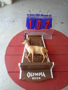 Olympia antelope wall hanger. Very nice condition. As shown.