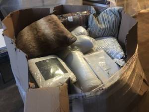 47 Individual Item Count - Macys Department Store Bedding Pallet