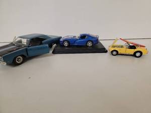 lot 200 image: Rare Collectible Die-Cast Model Cars- 1965 Shelby Cobra, Burago 1996 Blue Dodge Viper, & 1969 Blue Plymouth Roadrunner