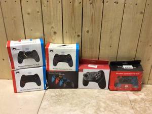 Mix Lot of Wireless Controller for N-SL&nbsp&nbspCustomer Returns See Pictures