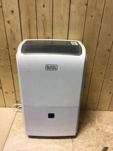 BLACKDECKER 50-Pint Portable Dehumidifier with Built-in Pump&nbsp&nbspCustomer Returns See Pictures