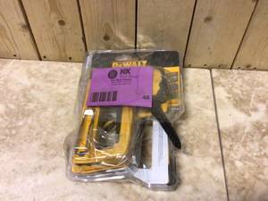 DEWALT 5 in 1 Multi-Tacker Stapler and Brad Nailer Multi-Tool&nbsp&nbspCustomer Returns See Pictures