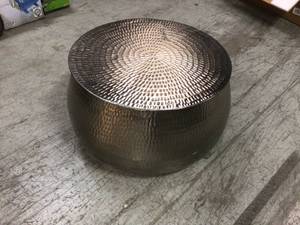 Calluna 31 in. Silver Medium Round Metal Coffee Table with Lift Top by Home Decorators Collection Customer Returns See Pictures