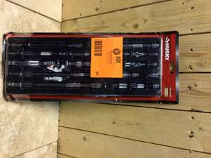 Husky Accessory Set (19-Piece) Customer Returns See Pictures
