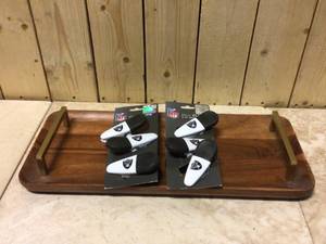 lot 4 image: NFL Oakland Raiders Magnetic Bag Clips - Set of 3 &nbspCustomer Returns See Pictures