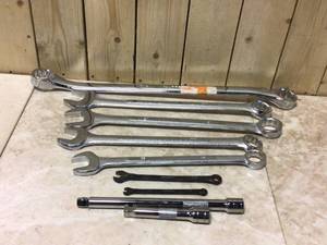 lot 73 image: MIX LOT OF TOOLS &nbspCustomer Returns See Pictures