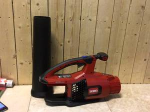 lot 24 image: Toro 120 MPH 605 CFM 60-Volt Max Lithium-Ion Brushless Cordless Leaf Blower TOOL ONLY