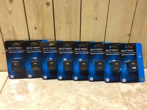 lot 43 image: CE Tech Commercial Electric 2.4 Amp USB 1-Port In Wall Charger Black