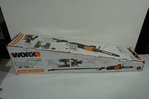 lot 1 image: NEW Worx 10 Electric Pole SawChain Saw - 10 Ft Reach