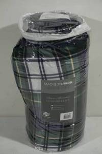 lot 65 image: NEW Madison Park Down Alternative Comforter Set - FullQueen