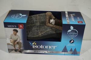 lot 55 image: NEW Isotoner Mens Memory Foam Slippers - XL