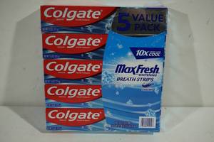 lot 78 image: Colgate Max Fresh Whitening Breath Strips
