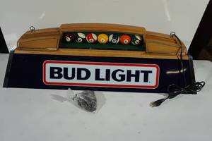lot 123 image: Vintage Bud Light Pool Table Light - Unused