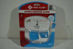 lot 132 image: First Alert Carbon Monoxide Alarm 2 Pack