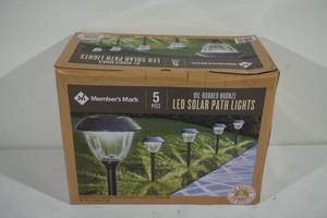lot 134 image: NEW Members Mark 5 Piece Oil Rubbed Bronze LED Solar Path Lights