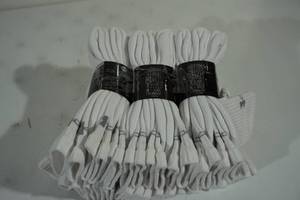 lot 137 image: NEW Under Armour Cotton Crew Socks - Large