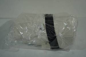 lot 172 image: Magnolia Hearth and Hand FullQueen Quilt Blanket
