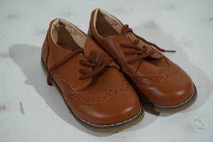 lot 198 image: NEW MG Baby Brown Dress Shoes