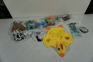 lot 195 image: Dog Outfits and Accessories