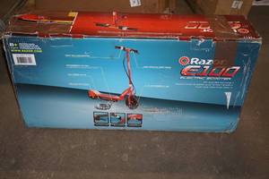 lot 202 image: NEW Razor E100 Electric Scooter