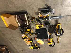 Mix lot of Dewalt tools, and boots (hedge trimmer, drivers, mini saw, and other Dewalt accessories (review all picture) unknown conditions