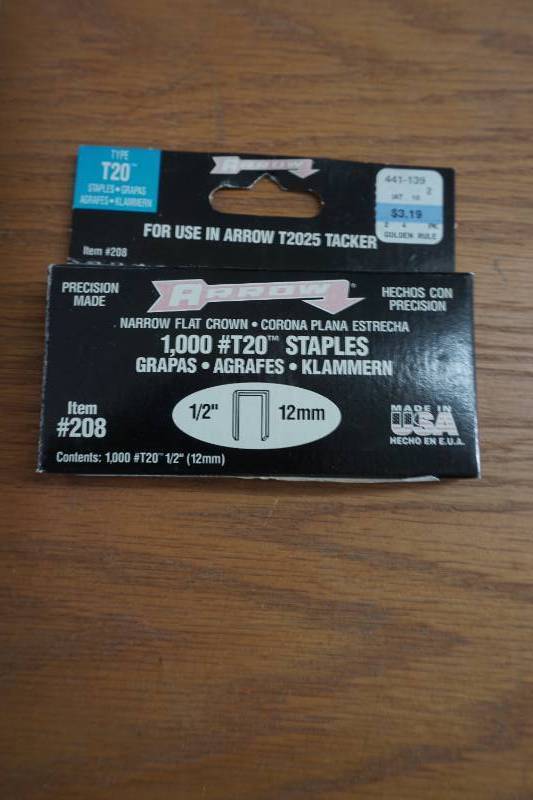 lot 2 image: staple gun