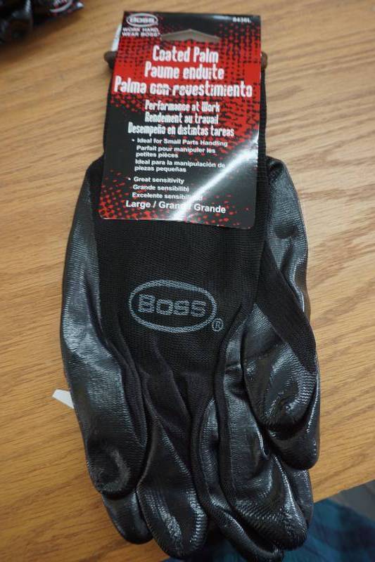 lot 13 image: work gloves