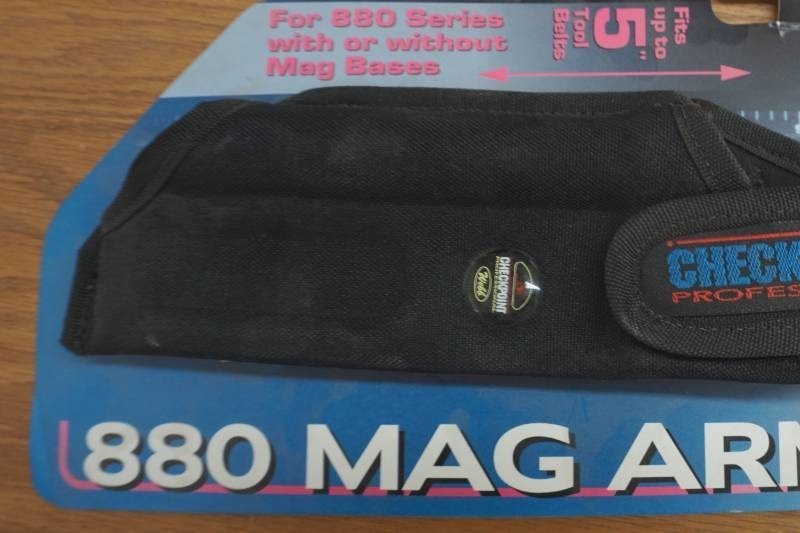 lot 35 image: Checkpoint Professional 880 Mag Arm...
