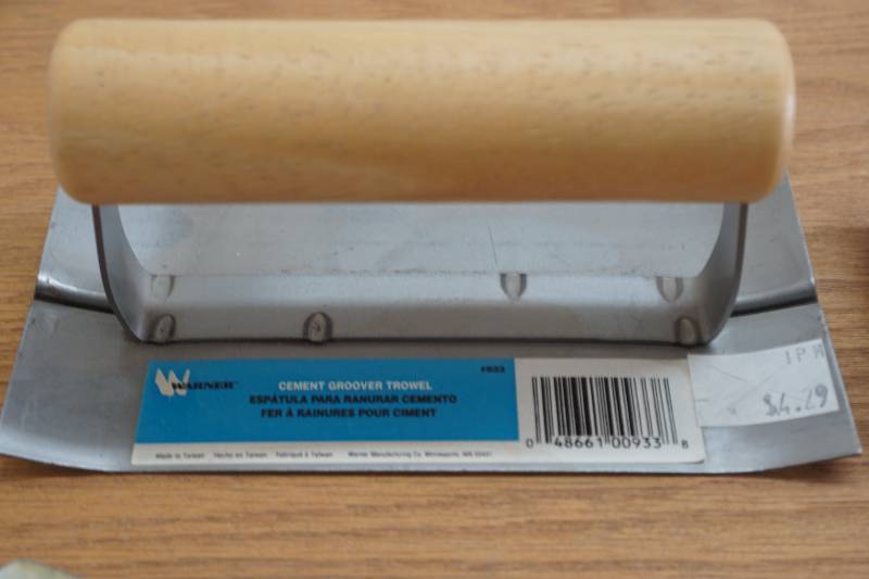 lot 61 image: masonry tools