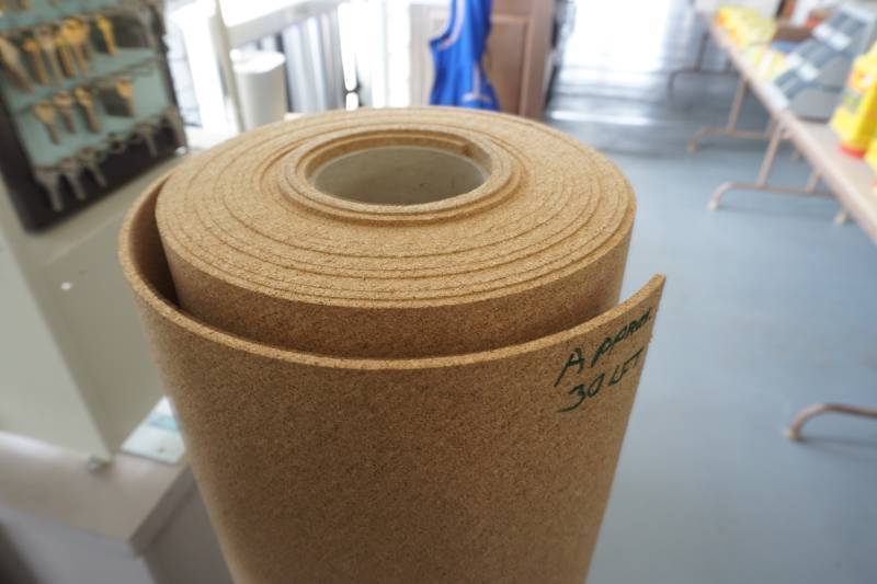 lot 71 image: cork board