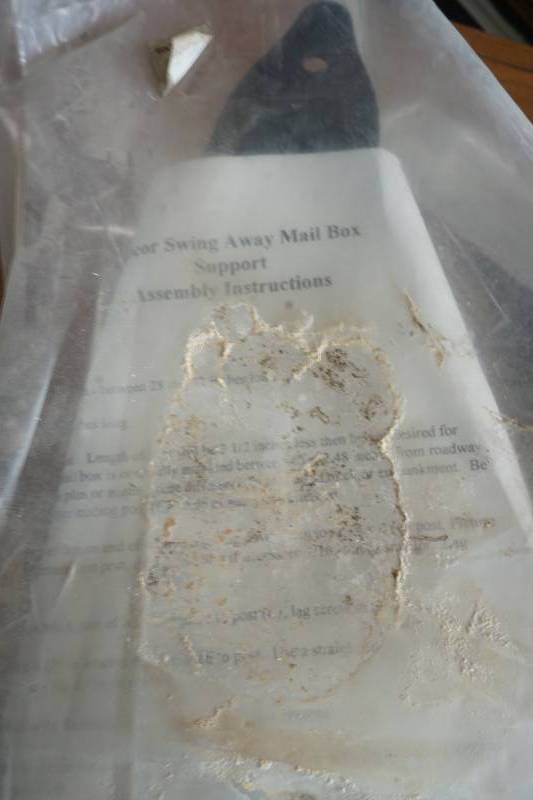 lot 86 image: roof vents and mailbox suport