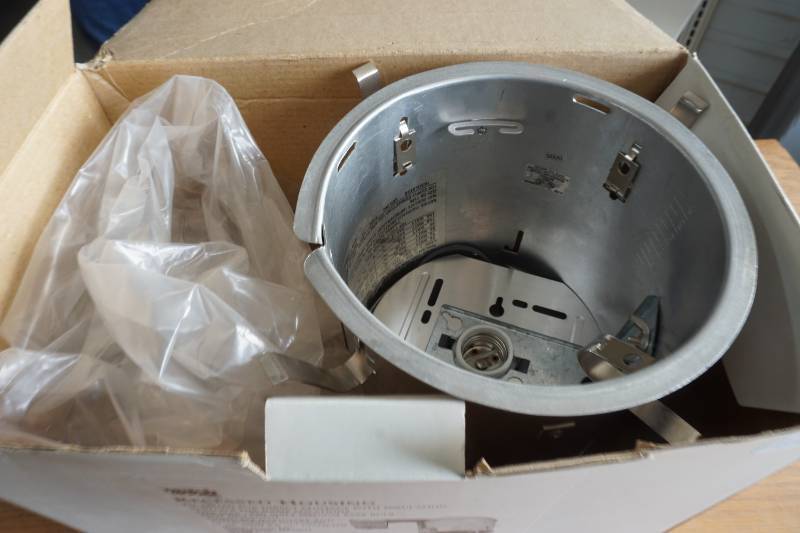 lot 87 image: recessed housing bracket