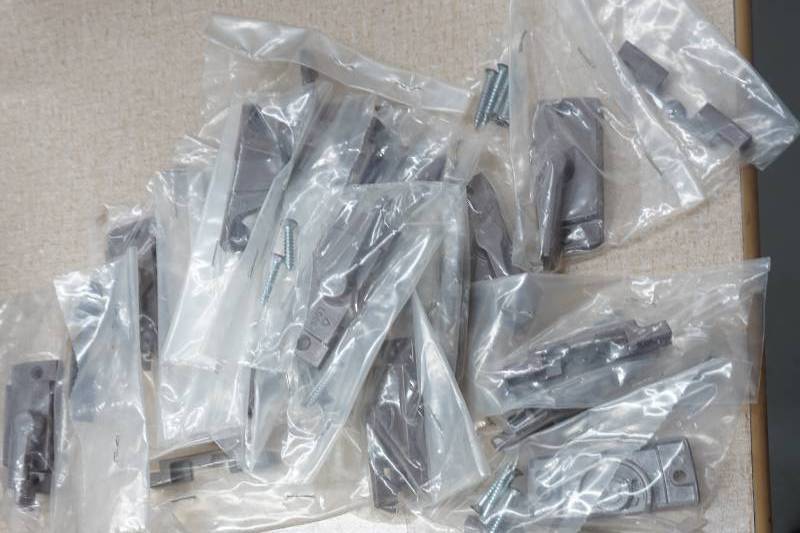 lot 517 image: window hardware