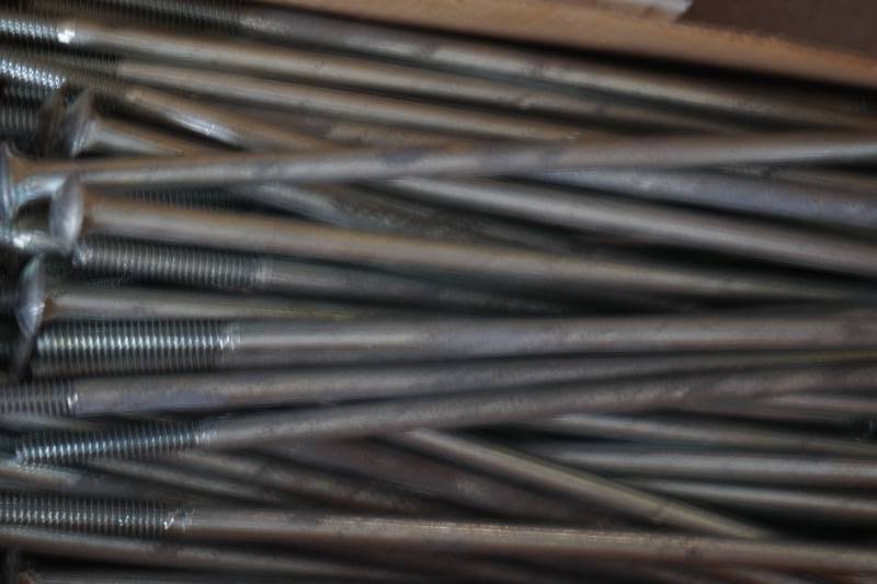 lot 564 image: carriage bolts