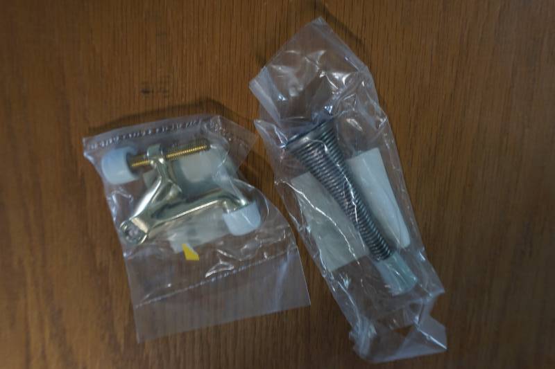 lot 578 image: door stops