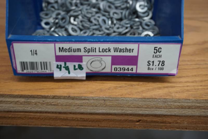 lot 682 image: hardware