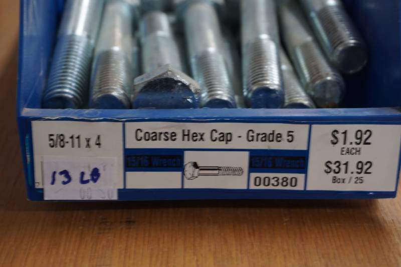 lot 699 image: hardware